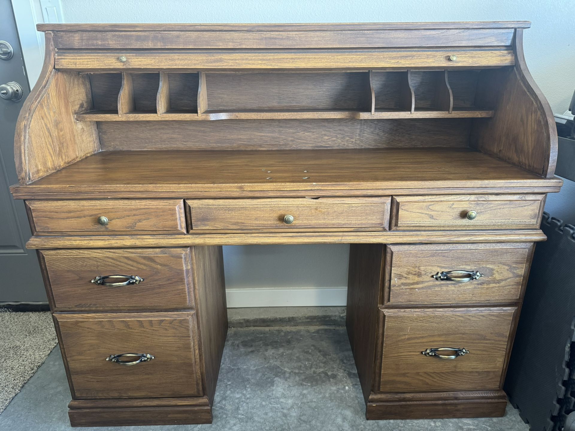 Oak Hutch