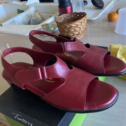 SAS red Sandals 