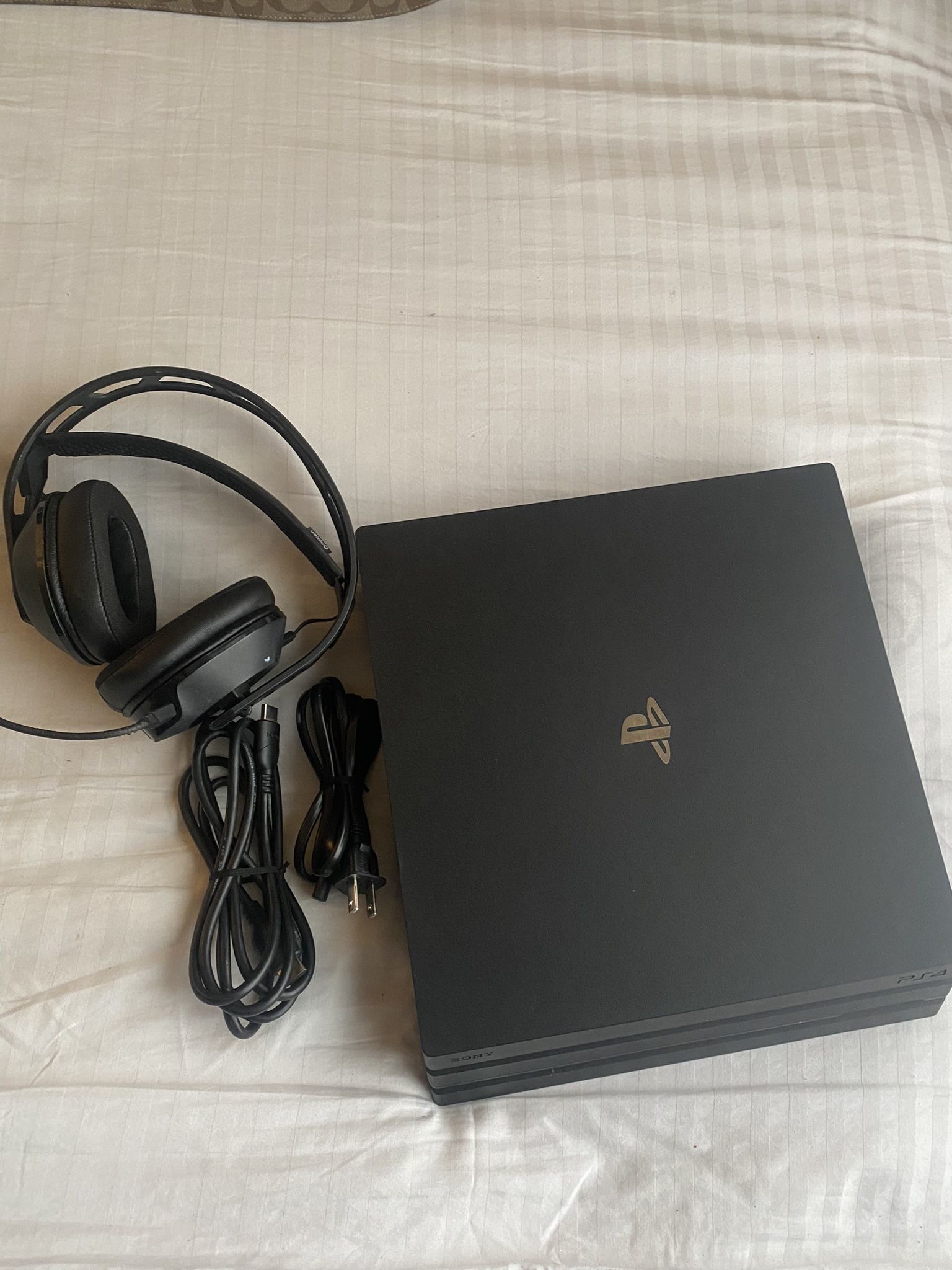 Ps4 Pro for Sale in Phoenix, AZ - OfferUp