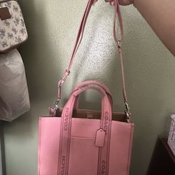 Smith Tote Coach (pink)