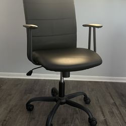 Black Office Chair