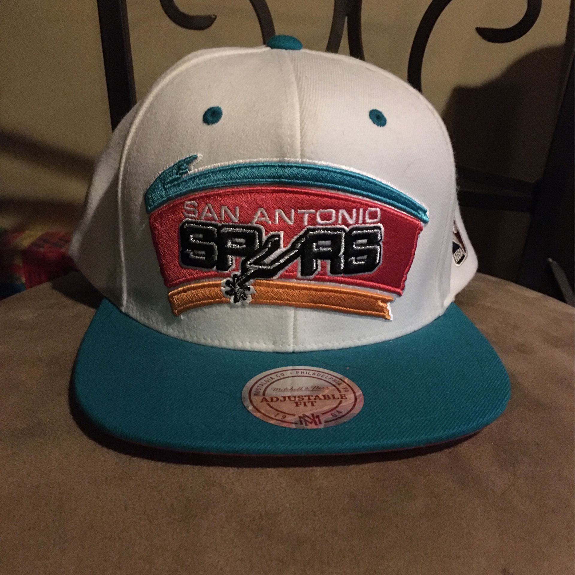 NBA SPURS SnapBack Hat Like New 