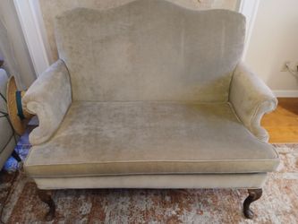 Loveseat/Settee