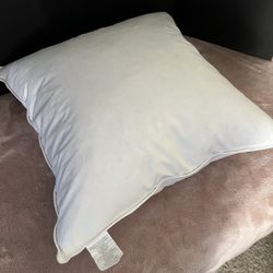 Wholesale Deal — Interior Linens Pillow Inserts 18"×18"