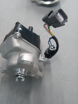 Hyundai Accent Distributor. $100