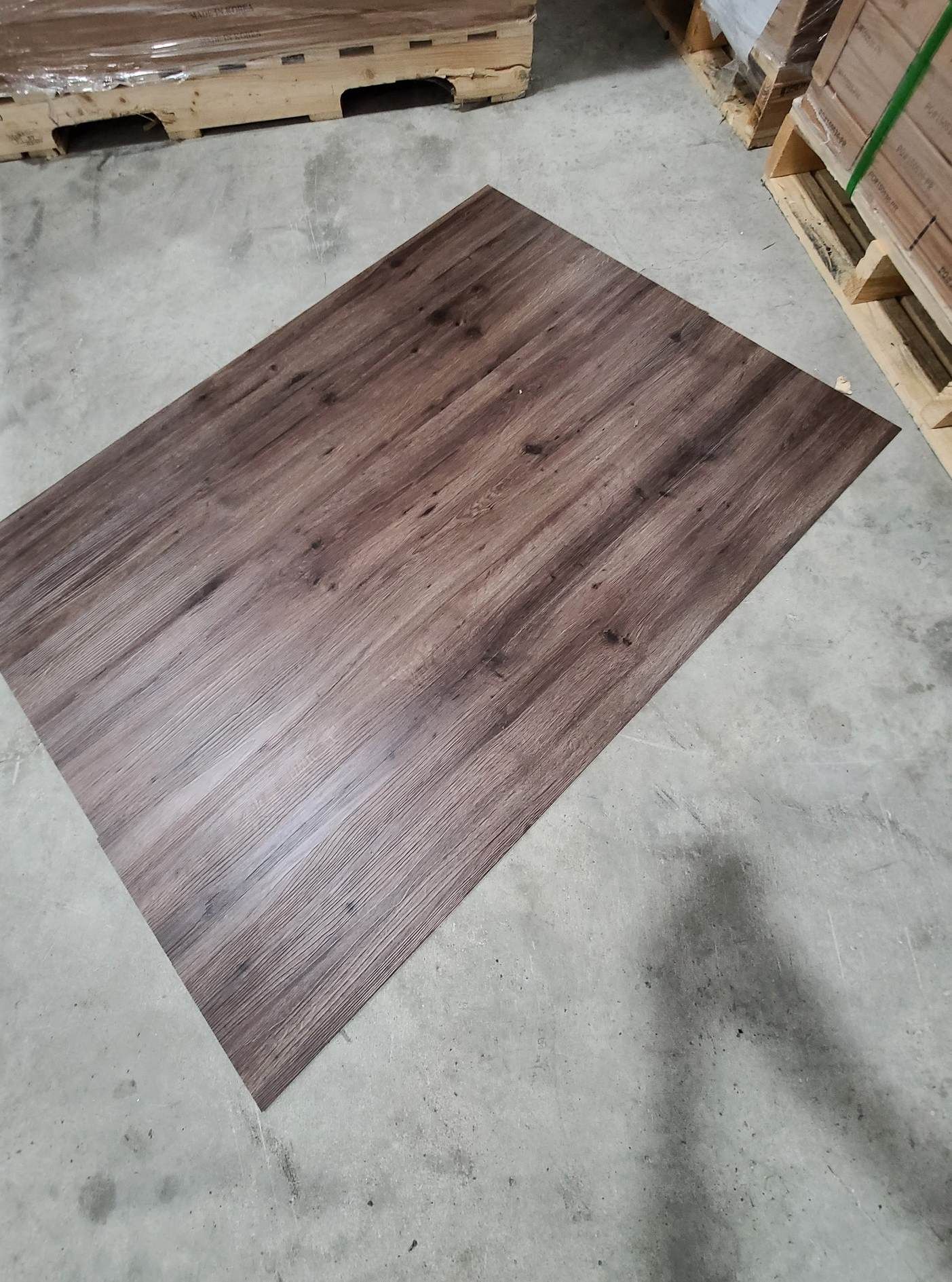 Luxury vinyl flooring!!! Only .60 cents a sq ft!! Liquidation close out! BOB6O