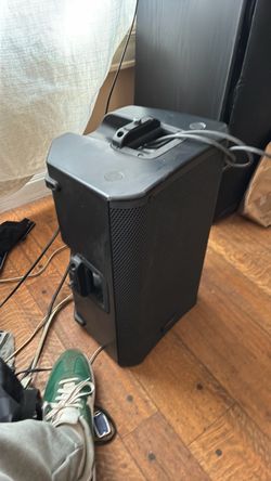 QSC k10 loudspeakers