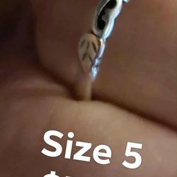 🩷 Size 5 Ring - Still Available