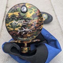 Avet MXL G1 Camo Like New