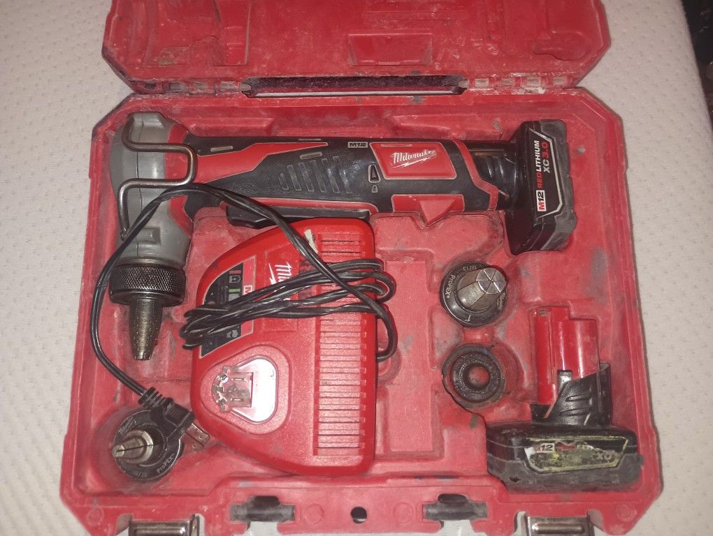 Milwaukee M12 ProPEX Expansion Tool Kit