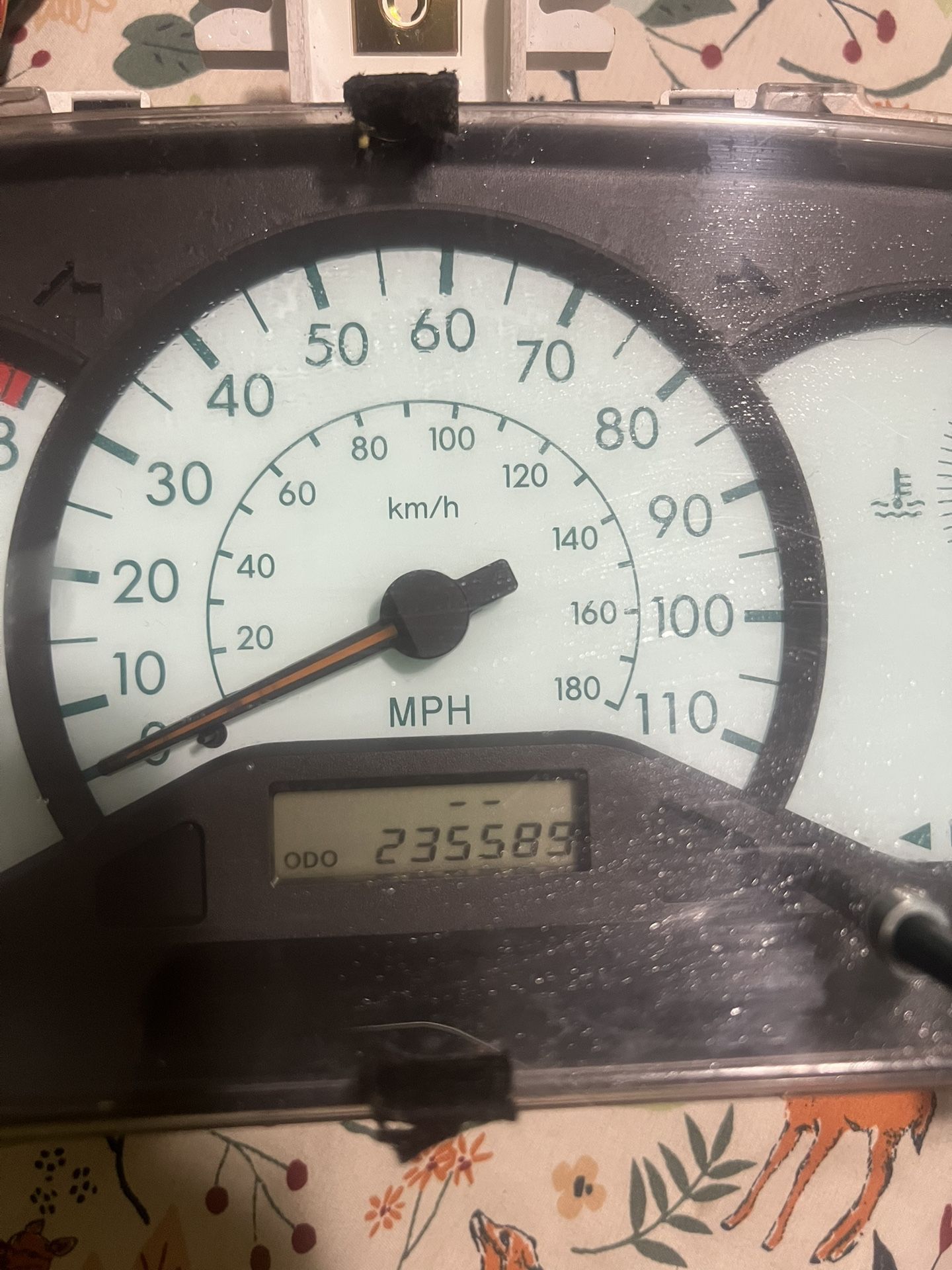 2003-2004 Toyota Corolla Speedometer Cluster 83(contact info removed)0-00