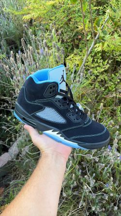 Jordan 5 UNC black university blue size 10 brand new