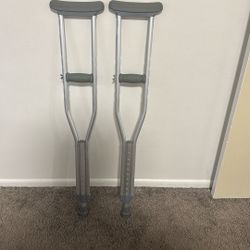 Crutches 