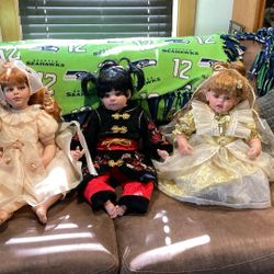 Vinyl Fayzah Spanos Dolls 