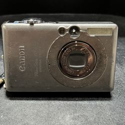 Canon SD400 Digital Camera 