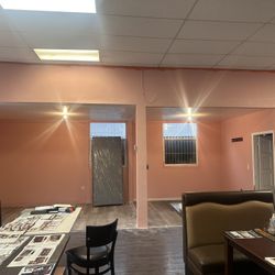 Se Remta Estos Dos Cuartos Para Negosio En El Monte Garvey