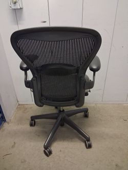 Herman miller aeron size B fully Ergonomic task chair