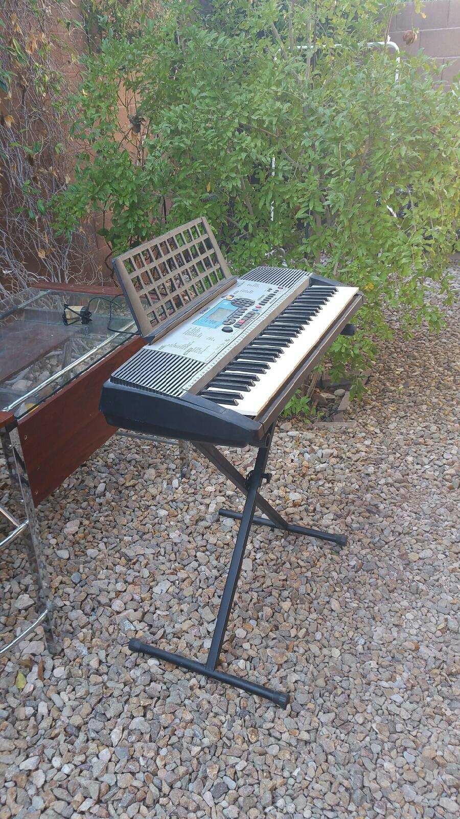 YAMAHA PSR 225GM 61 Key Educational Keyboard with MIDI, Music Sequencer