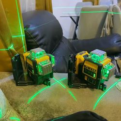 NEW Dewalt DW089LG 3 Sides*360 Degree Vertical 12V Lithium Battery 12 Lines Laser Level 360