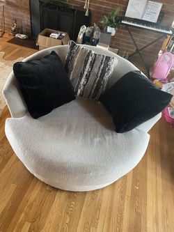 Oversized Round Swivel Chair By Ashley Furniture 
