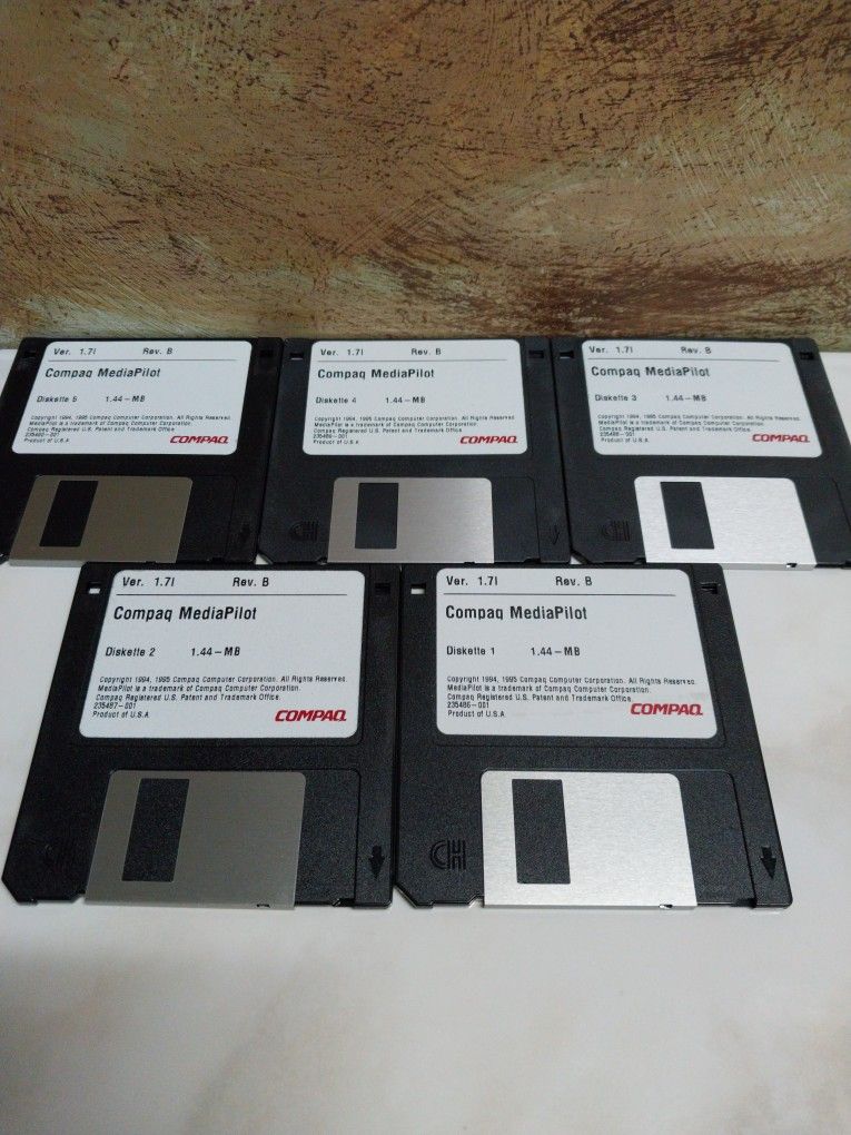 Compaq Media Pilot Floppy Disk CD