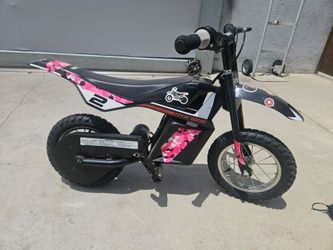 Razor 125 Kids electric bike with charger goes