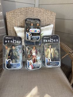 Toy r us TV show Hero’s action figures