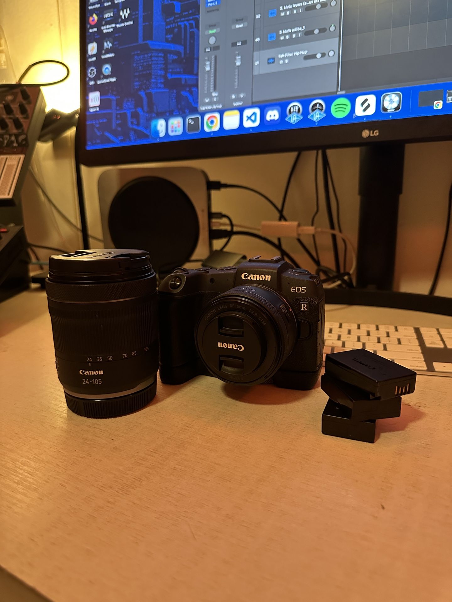 Canon RP Bundle