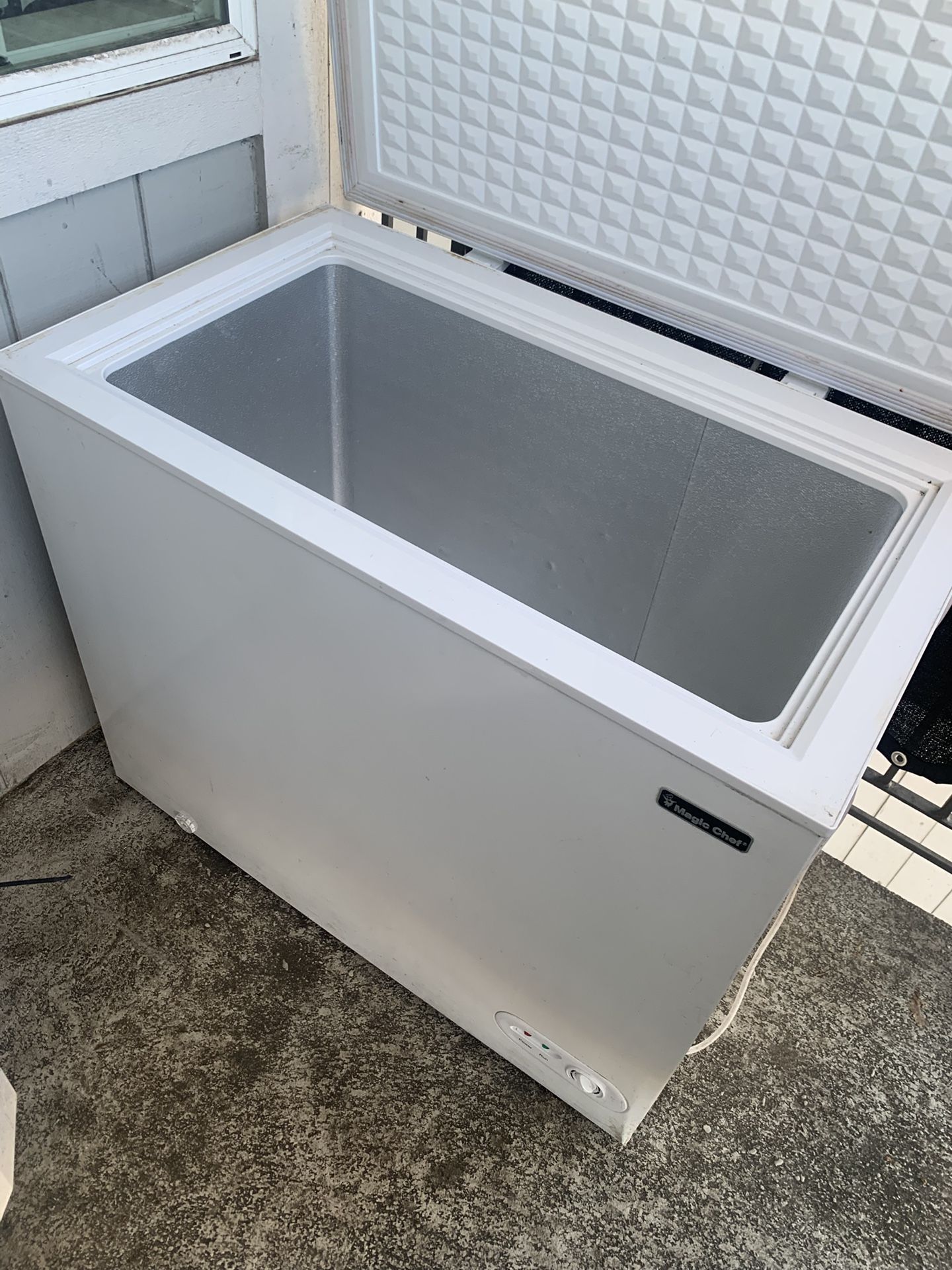 Magic Chef Freezer