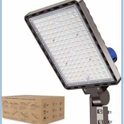 Flood Light Slip Fitter Mount 52500LM Dusk to Dawn 5000K Led Flood Light Outdoor Area Security Commercial IP65 Waterproof