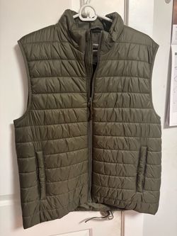 Men’s L - Olive Puffer Vest