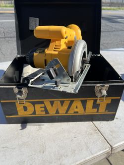 Dewalt Saw
