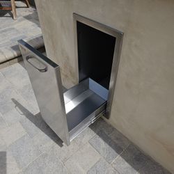 Outdoor BBQ Island Trash Enclosure