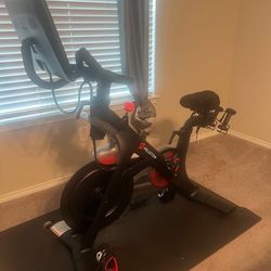Peloton $700 Obo!