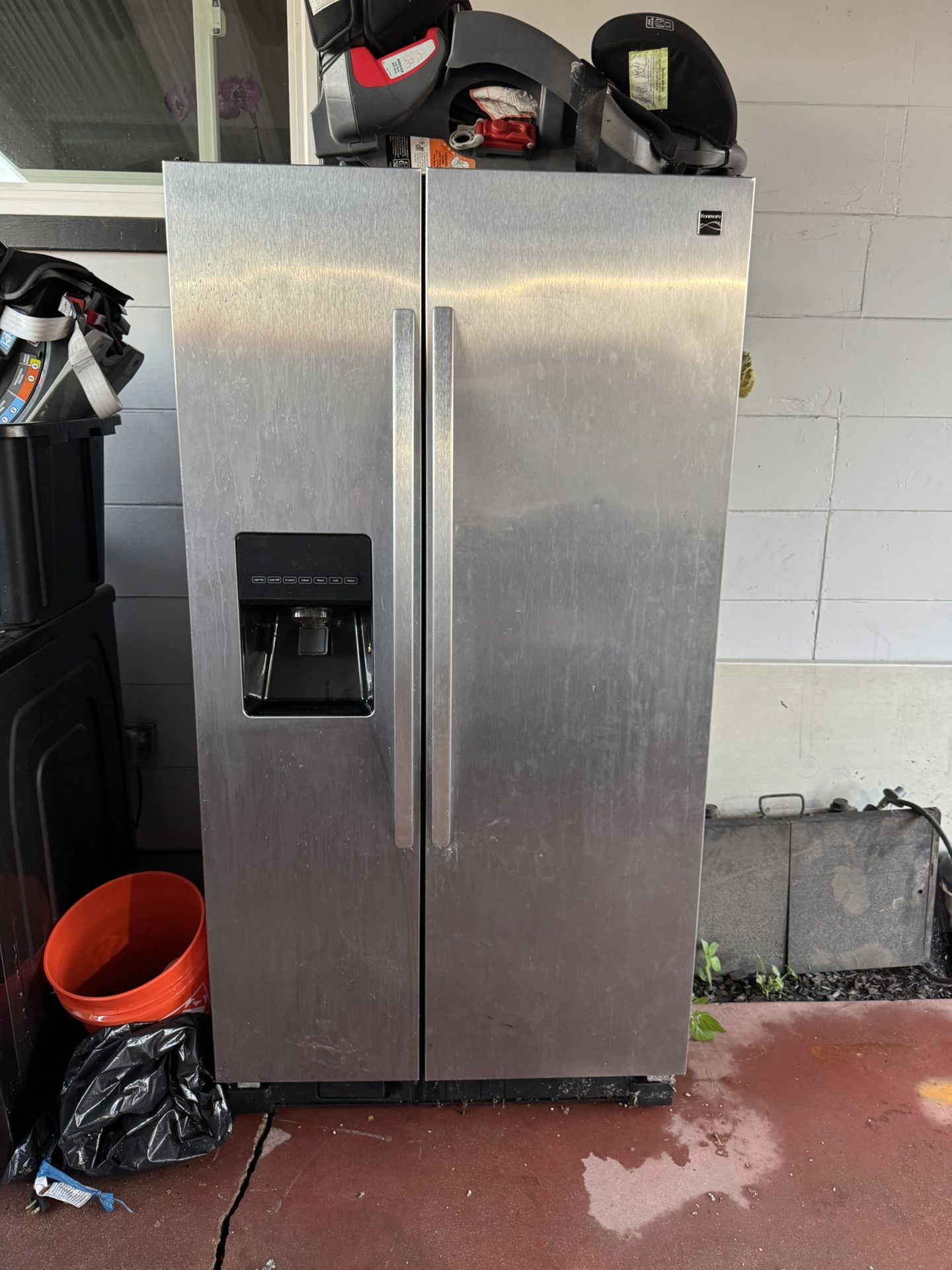 Refrigerator