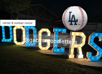 Marquee light up letters