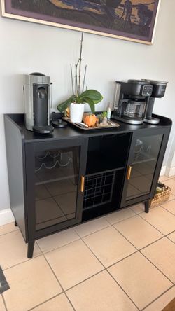 Coffee & Wine Bar