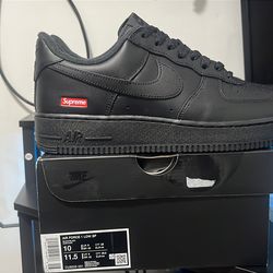 Nike Air Force 1 Low Supreme Black