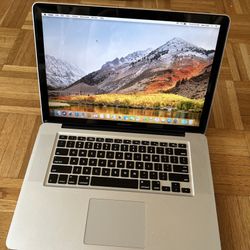 15” MacBook pro 2010 500G  i7 6GB Ram.unit Only. Works!