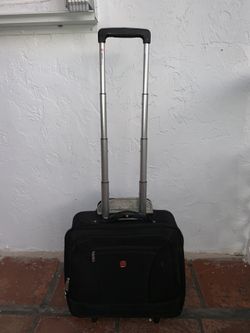 Swiss carry on bag