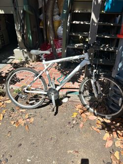 Suntour Aggressor GT Bike