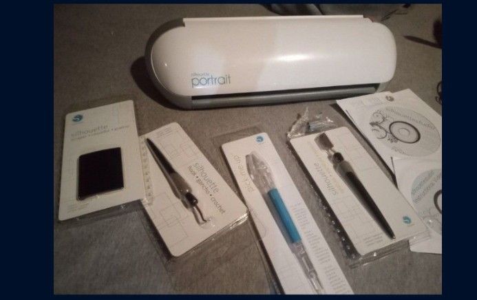 silhouette portrait vinyl cutting machine