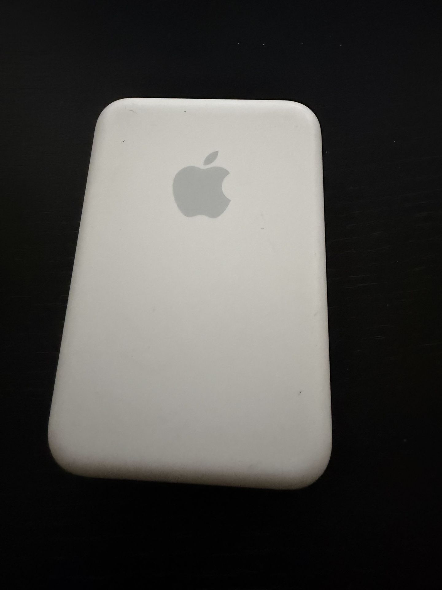 Apple MagSafe OEM Battery Pack Lightning