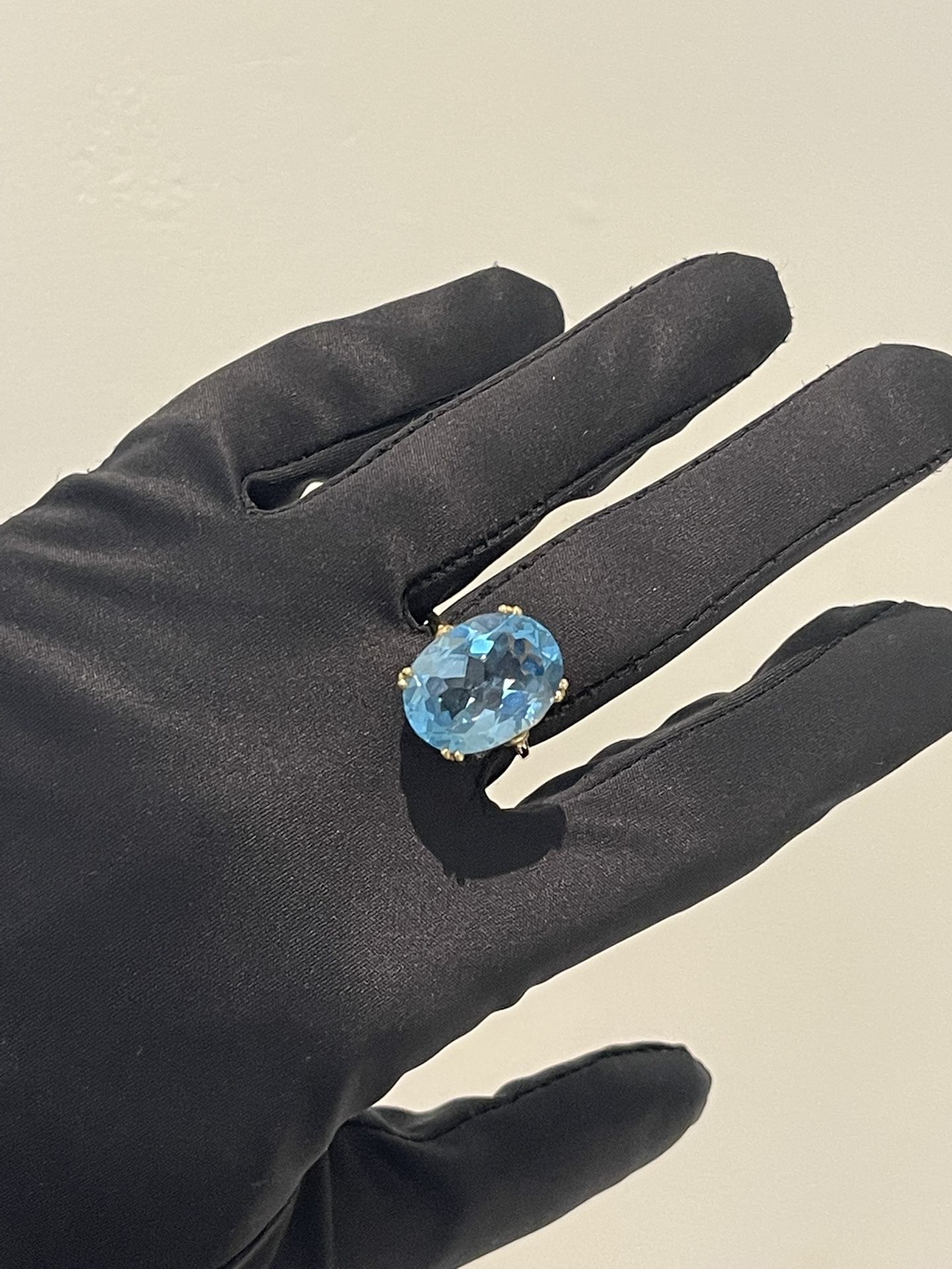 14K SWISS BLUE TOPAZ RING