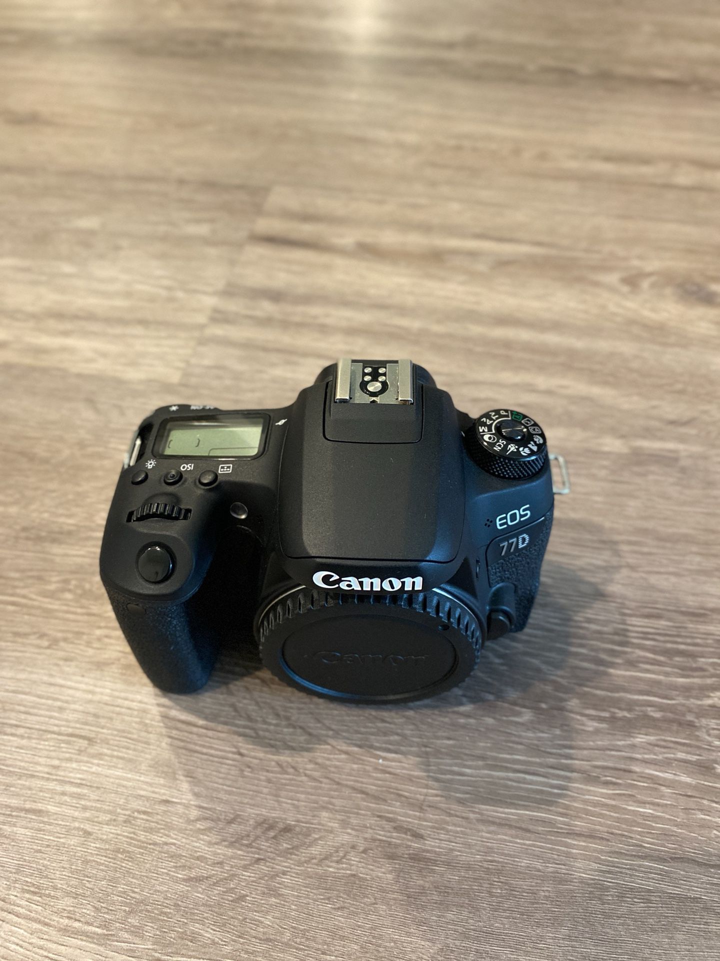 Canon 77D Camera Bundle