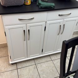 Island kitchen cabinet