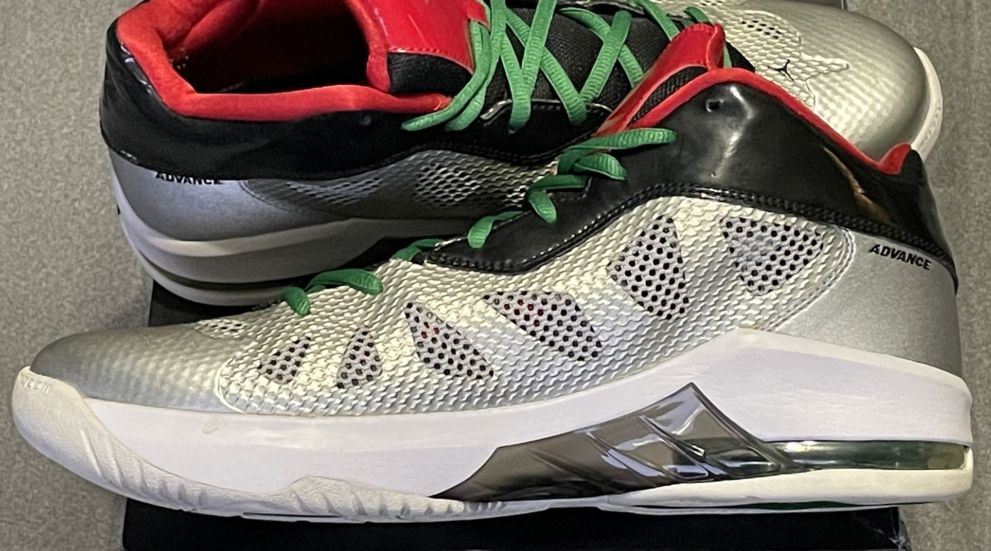 Nike Air‎ Jordan Melo M8 Advance Zoom Metallic Green Red 542240-084 Men Sz 11.5 Nike Air Jordan Melo M8 Advance Zoom Metallic Green Red  main image 2