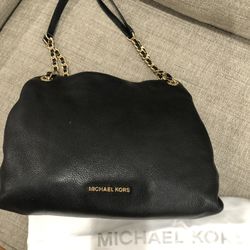MICHAEL KORS Black Bag