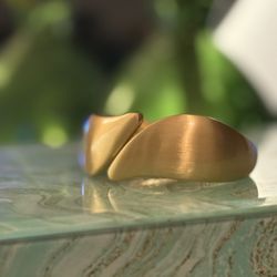 Matte Gold Bangle 