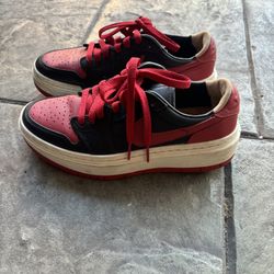 Nike Elevate Low Red Women’s 